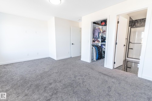 19 1703 16 Avenue, Edmonton, AB - Indoor Photo Showing Other Room