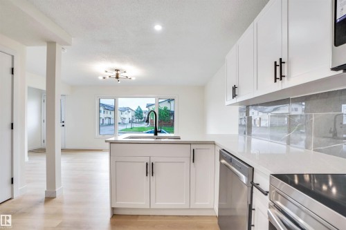 3806 85 Street, Edmonton, AB - Indoor Photo Showing Kitchen