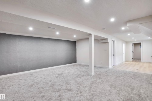 3806 85 Street, Edmonton, AB - Indoor