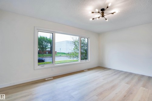 3806 85 Street, Edmonton, AB - Indoor Photo Showing Other Room
