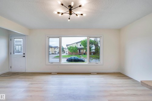 3806 85 Street, Edmonton, AB - Indoor Photo Showing Other Room