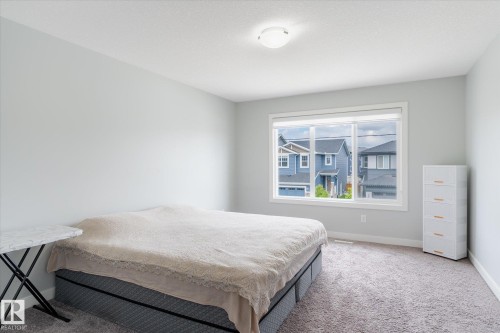 22143 80 Avenue, Edmonton, AB - Indoor Photo Showing Bedroom