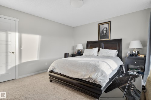 1536 22 St Nw, Edmonton, AB - Indoor Photo Showing Bedroom