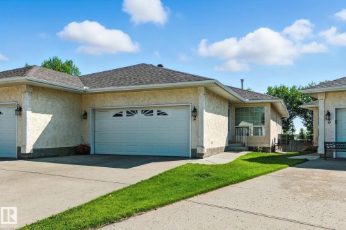2 14428 Miller Blvd, Edmonton, AB - Outdoor