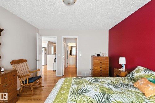 2 14428 Miller Blvd, Edmonton, AB - Indoor Photo Showing Bedroom