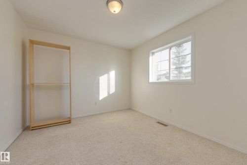 Edmonton, AB - Indoor Photo Showing Other Room