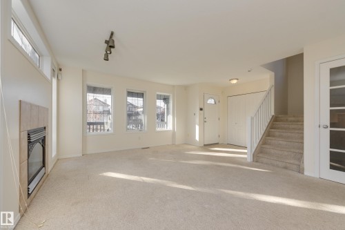 Edmonton, AB - Indoor Photo Showing Other Room