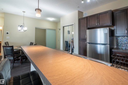335 308 Ambleside Link, Edmonton, AB - Indoor Photo Showing Kitchen