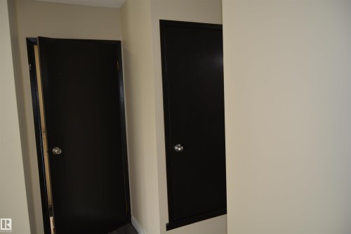 132 Millbourne Road E, Edmonton, AB - Indoor Photo Showing Other Room