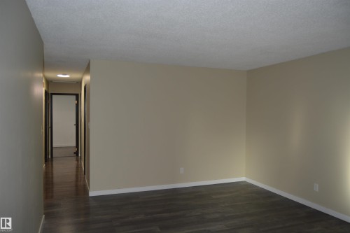 132 Millbourne Road E, Edmonton, AB - Indoor Photo Showing Other Room