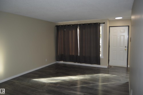 132 Millbourne Road E, Edmonton, AB - Indoor Photo Showing Other Room