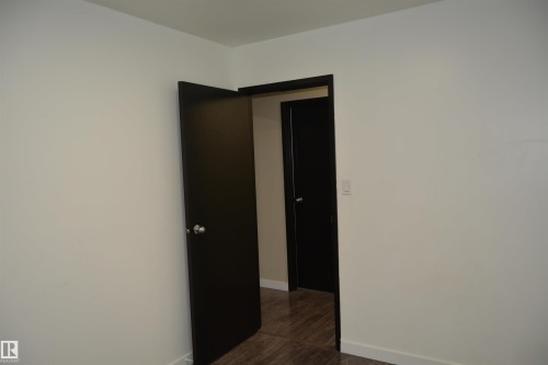 132 Millbourne Road E, Edmonton, AB - Indoor