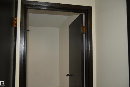 132 Millbourne Road E, Edmonton, AB - Indoor Photo Showing Other Room