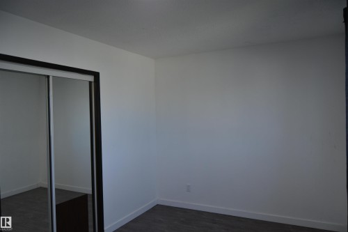 132 Millbourne Road E, Edmonton, AB - Indoor Photo Showing Other Room