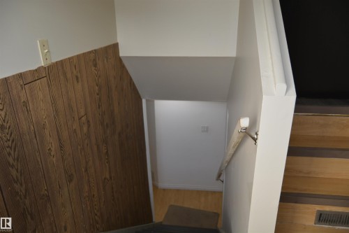 132 Millbourne Road E, Edmonton, AB - Indoor Photo Showing Other Room