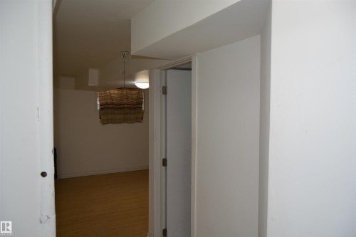 132 Millbourne Road E, Edmonton, AB - Indoor Photo Showing Other Room