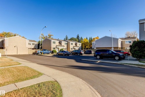 14835D Riverbend Road Nw, Edmonton, AB - Outdoor