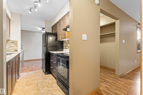 14835D Riverbend Road Nw, Edmonton, AB - Indoor Photo Showing Kitchen