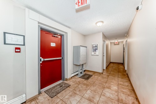 305 12710 127 Street, Edmonton, AB - Indoor Photo Showing Other Room