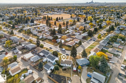 12236 136 Avenue, Edmonton, AB - Outdoor With View