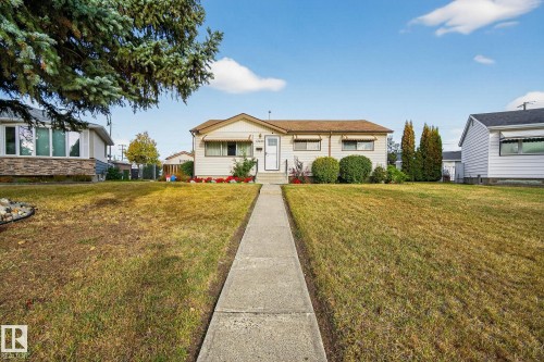12236 136 Avenue, Edmonton, AB - Outdoor With Facade