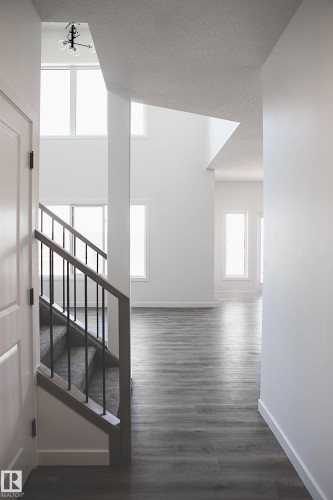 179 Starling Way, Fort Saskatchewan, AB - Indoor Photo Showing Other Room
