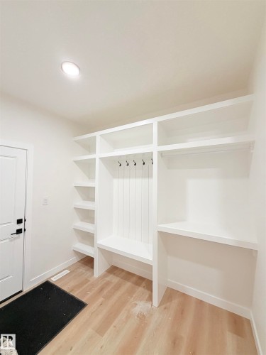 3136 Magpie Way Nw, Edmonton, AB - Indoor With Storage