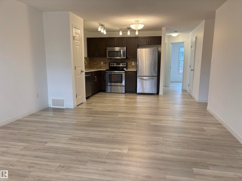 563 Orchards Boulevard, Edmonton, AB - Indoor Photo Showing Kitchen With Stainless Steel Kitchen