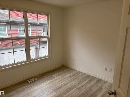563 Orchards Boulevard, Edmonton, AB - Indoor Photo Showing Other Room