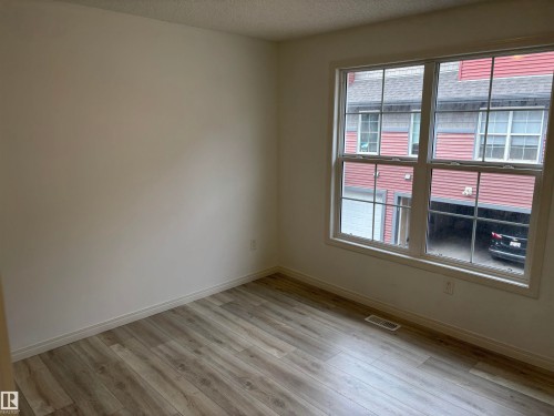 563 Orchards Boulevard, Edmonton, AB - Indoor Photo Showing Other Room