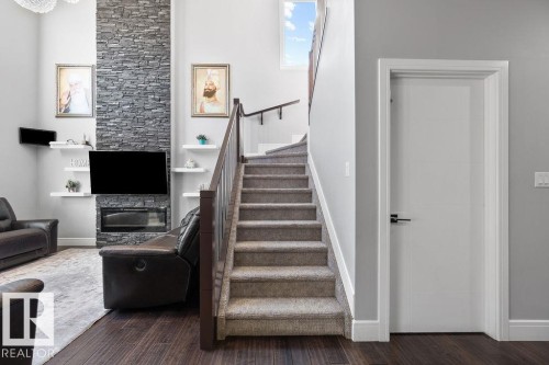 1623 19 Street, Edmonton, AB - Indoor With Fireplace