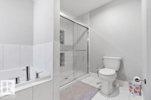1623 19 Street, Edmonton, AB - Indoor Photo Showing Bathroom
