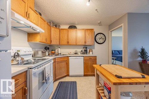 314 16303 95 Street, Edmonton, AB - Indoor Photo Showing Kitchen
