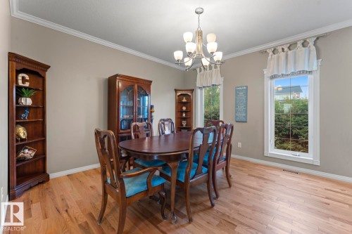 1512 Horseshoe Bay Estates, Cold Lake, AB - Indoor Photo Showing Dining Room