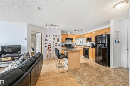 228 5350 199 Street, Edmonton, AB - Indoor Photo Showing Kitchen