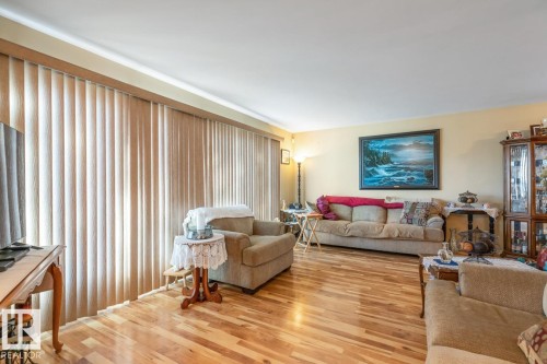12232 83 Street, Edmonton, AB - Indoor Photo Showing Living Room