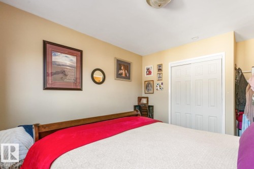 12232 83 Street, Edmonton, AB - Indoor Photo Showing Bedroom