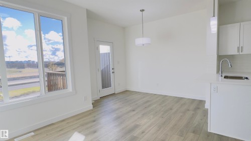 11 2710 66 Street, Edmonton, AB - Indoor