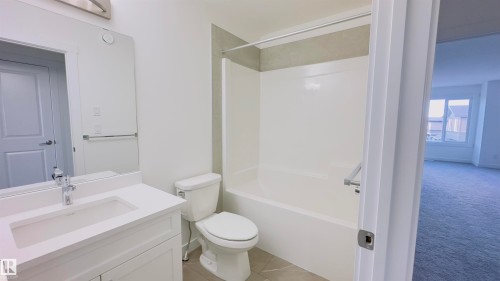 11 2710 66 Street, Edmonton, AB - Indoor Photo Showing Bathroom