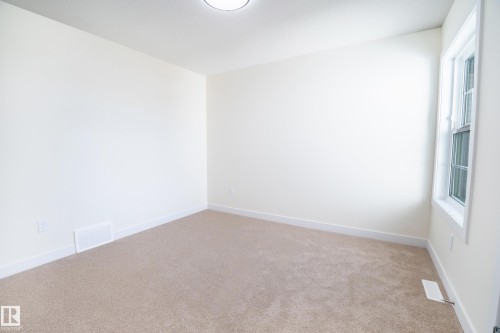 2033 209A Street, Edmonton, AB - Indoor Photo Showing Other Room