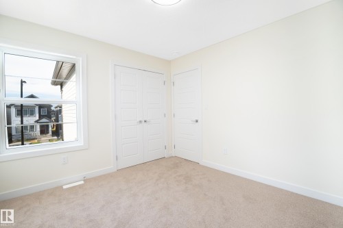 2033 209A Street, Edmonton, AB - Indoor Photo Showing Other Room