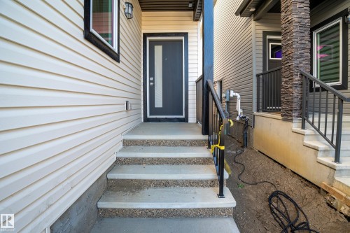 2033 209A Street, Edmonton, AB - Outdoor