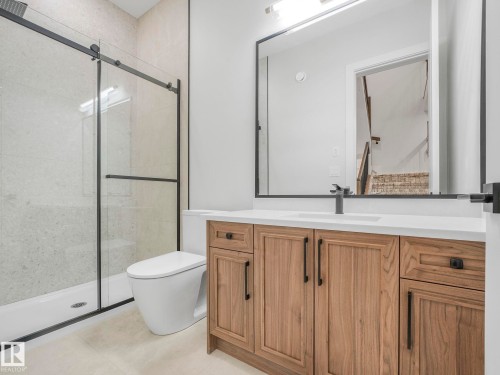 30 Sydwyck Circle, Spruce Grove, AB - Indoor Photo Showing Bathroom