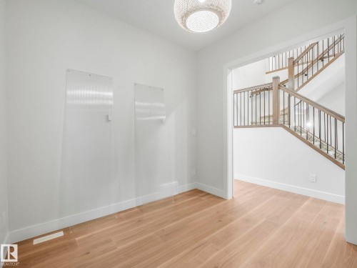 30 Sydwyck Circle, Spruce Grove, AB - Indoor Photo Showing Other Room