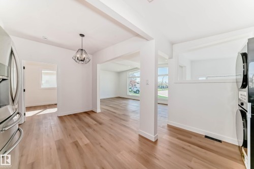 7220 152A Ave, Edmonton, AB - Indoor Photo Showing Other Room