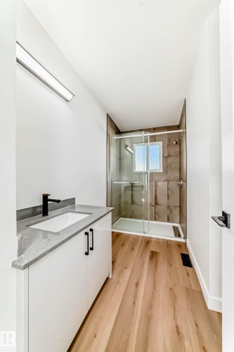 7220 152A Ave, Edmonton, AB - Indoor