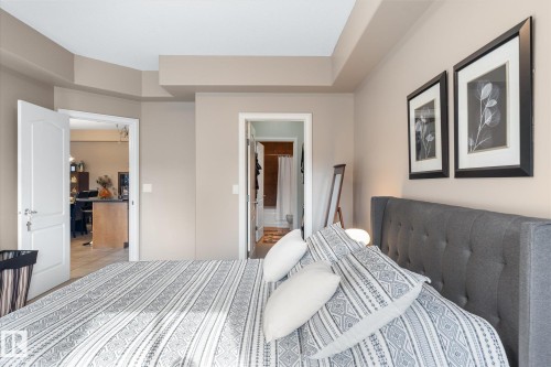 213 1406 Hodgson Way, Edmonton, AB - Indoor Photo Showing Bedroom