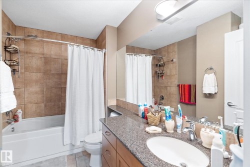 213 1406 Hodgson Way, Edmonton, AB - Indoor Photo Showing Bathroom