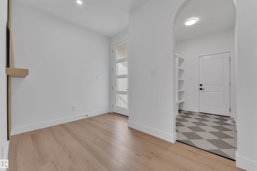 2408 1 Ave Sw, Edmonton, AB - Indoor Photo Showing Other Room