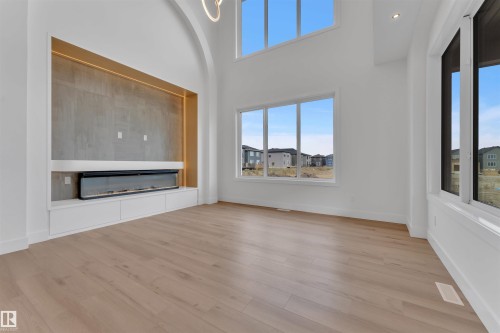 2408 1 Ave Sw, Edmonton, AB - Indoor